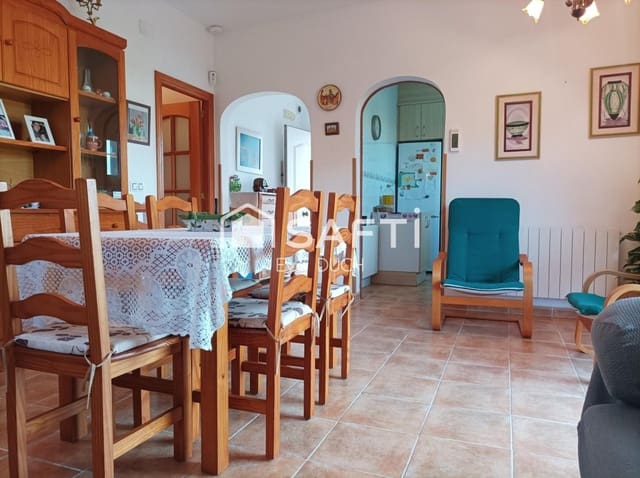 4 chambre Villa/Maison à vendre à Maçanet de la Selva avec piscine garage - 253 000 € (Ref: 9595453)