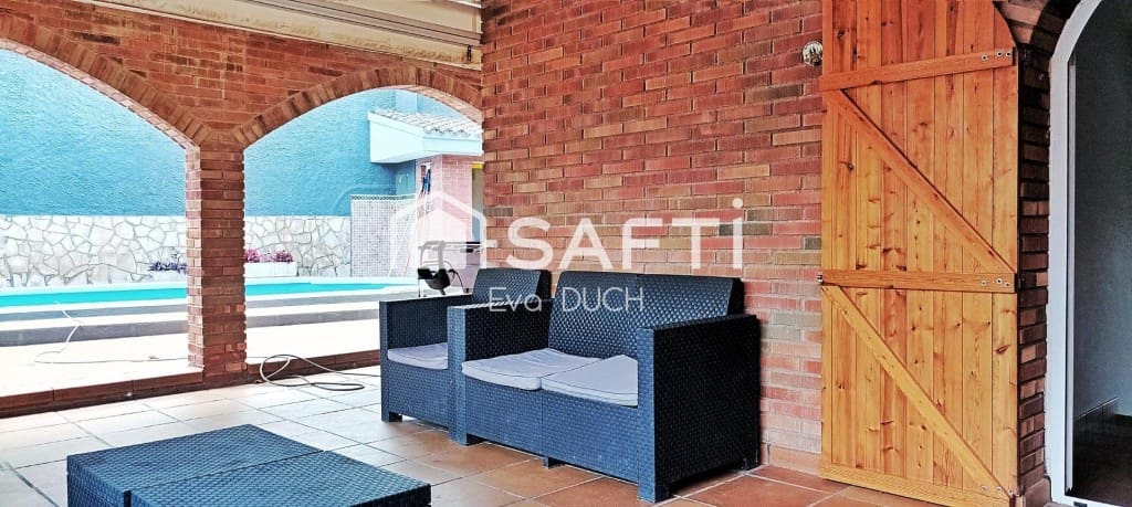 4 soverom Villa til salgs i Macanet de la Selva med svømmebasseng garasje - € 380 000 (Ref: 9595456)