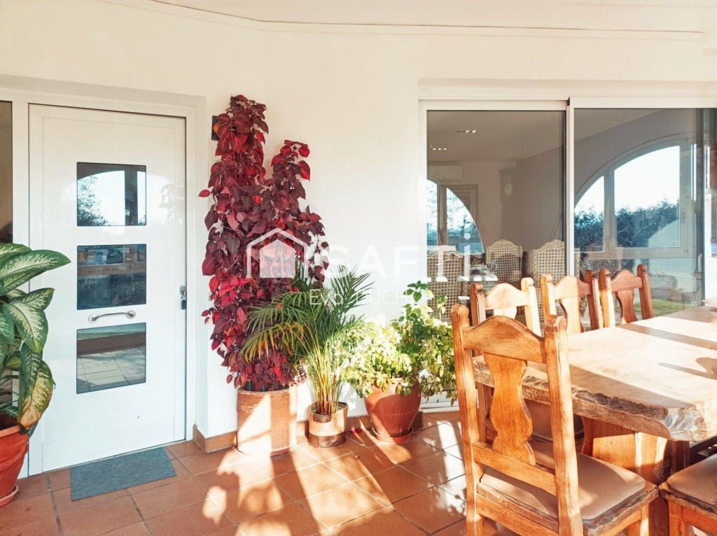 5 bedroom Villa for sale in Sant Gregori with pool garage - € 899,000 (Ref: 9595458)