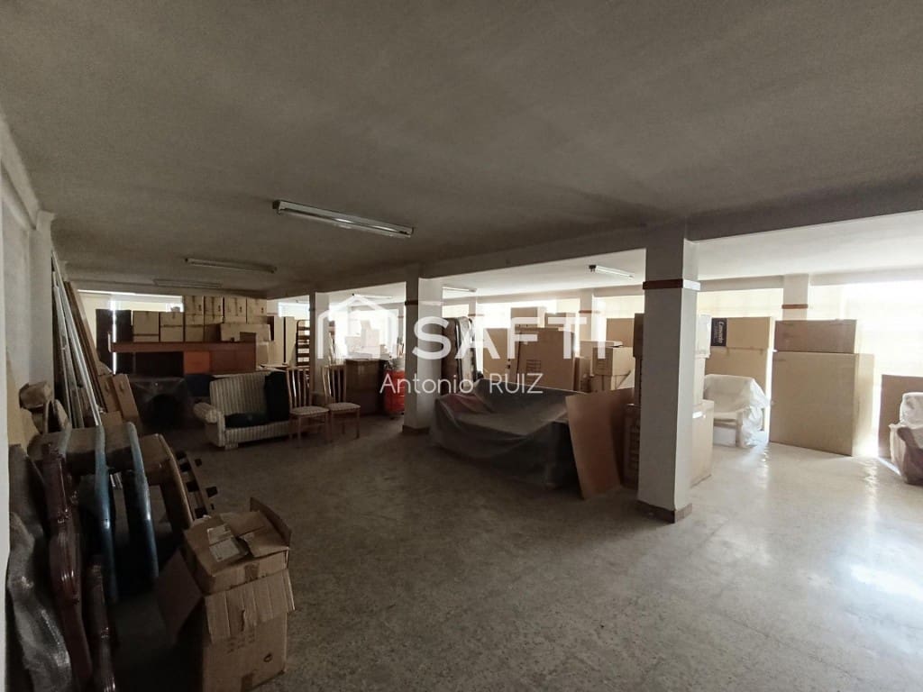 Büro zu verkaufen in Jodar - 850.000 € (Ref: 9595460)