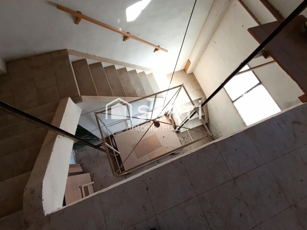 Local Commercial à vendre à Jodar - 310 000 € (Ref: 9595461)