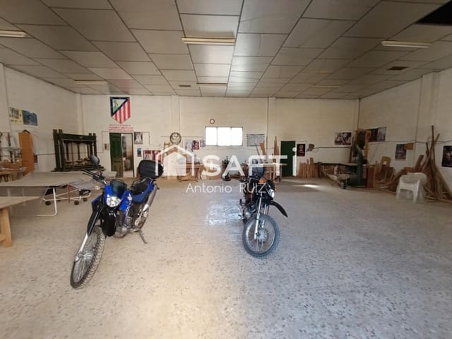 Local Commercial à vendre à Jódar - 310 000 € (Ref: 9595461)