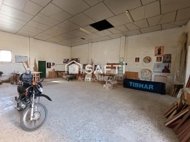 Local Commercial à vendre à Jódar - 310 000 € (Ref: 9595461)