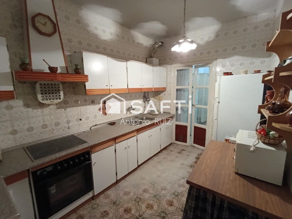 10 soverom Rekkehus til salgs i Jodar - € 350 000 (Ref: 9595463)