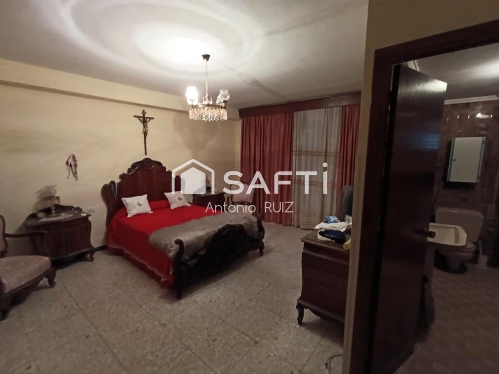 10 soverom Rekkehus til salgs i Jodar - € 350 000 (Ref: 9595463)