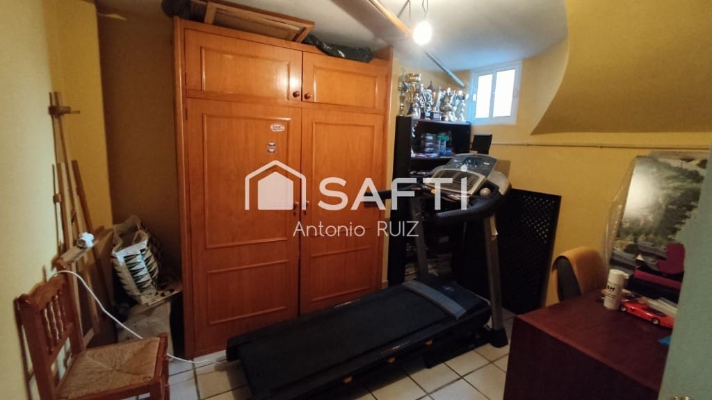 4 makuuhuone Huvila myytävänä paikassa Ubeda - 345 000 € (Ref: 9595464)