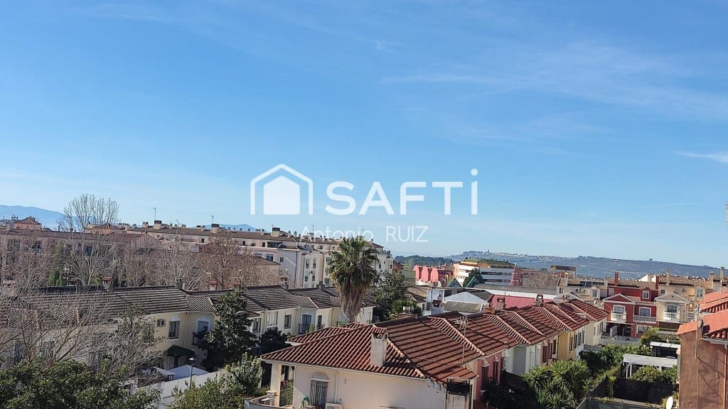 4 makuuhuone Huvila myytävänä paikassa Ubeda - 345 000 € (Ref: 9595464)