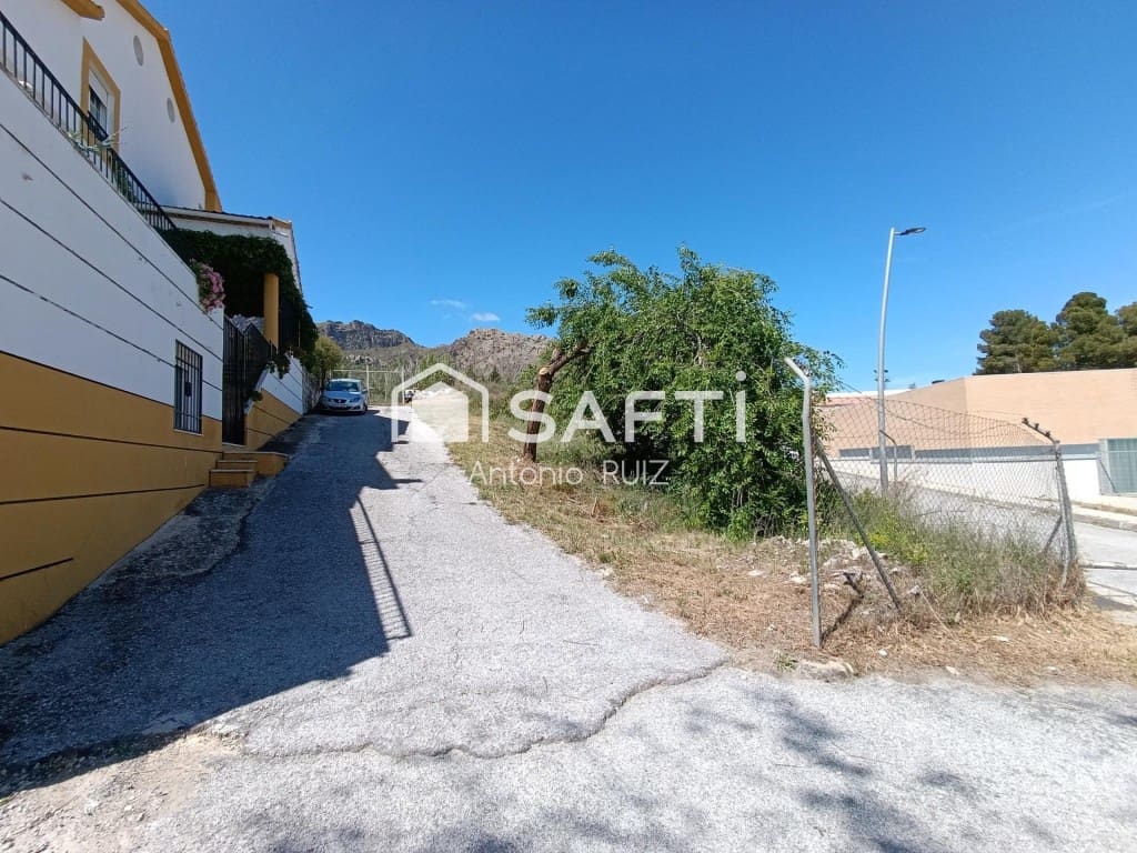 Building Plot for sale in Quesada - € 60,000 (Ref: 9595467)