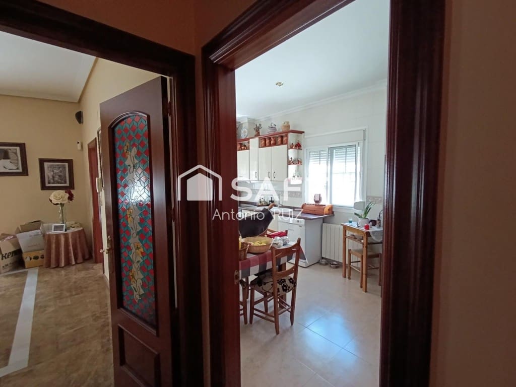 4 soverom Rekkehus til salgs i Quesada med garasje - € 270 000 (Ref: 9595469)