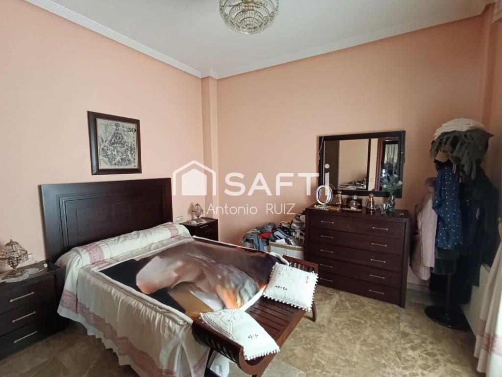 4 soverom Rekkehus til salgs i Quesada med garasje - € 270 000 (Ref: 9595469)