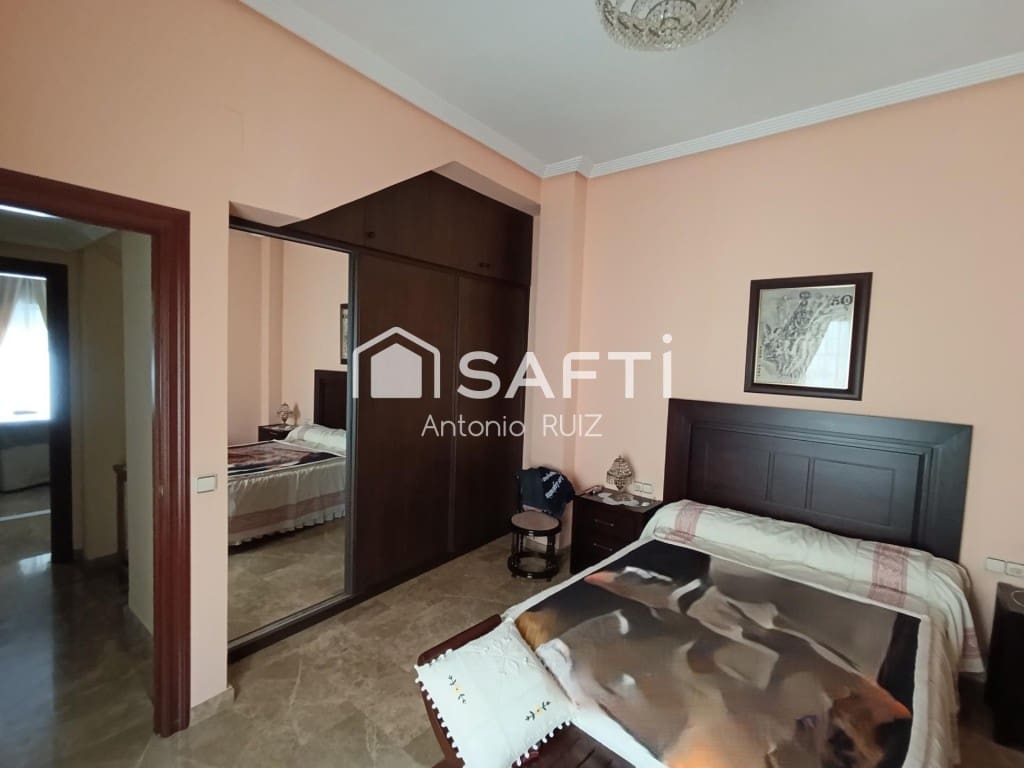 4 soverom Rekkehus til salgs i Quesada med garasje - € 270 000 (Ref: 9595469)