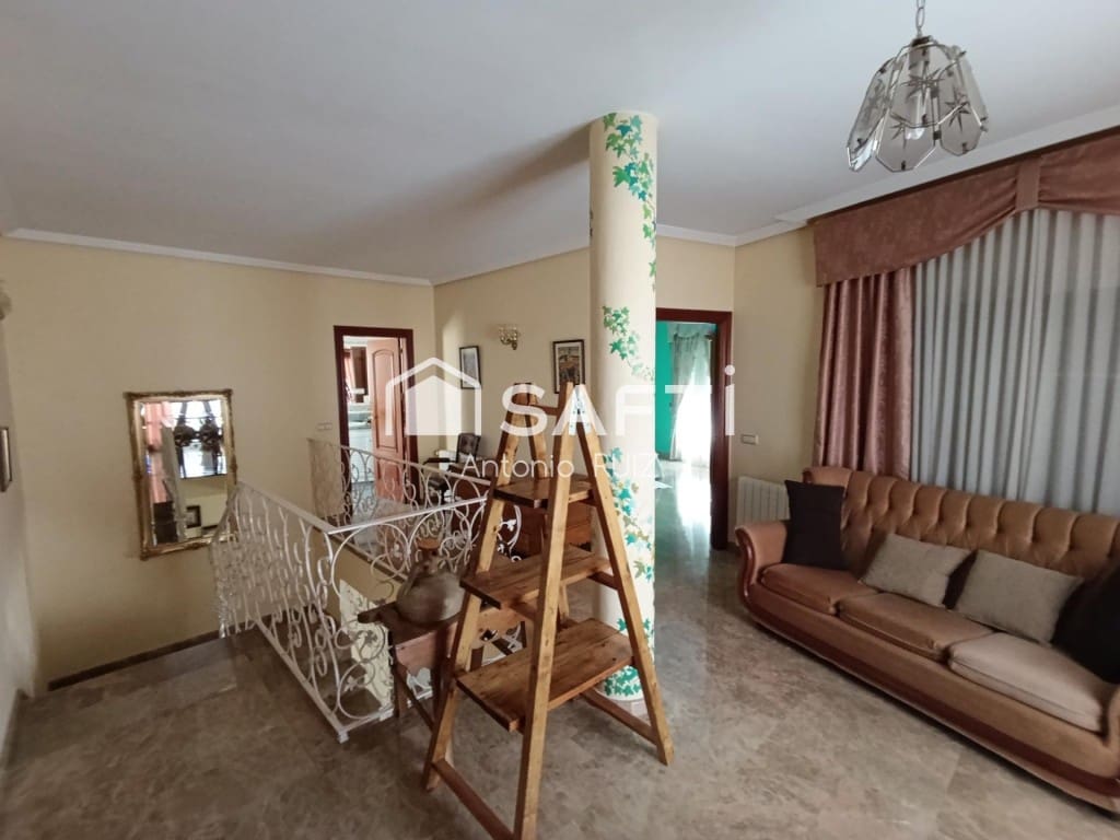 4 soverom Rekkehus til salgs i Quesada med garasje - € 270 000 (Ref: 9595469)