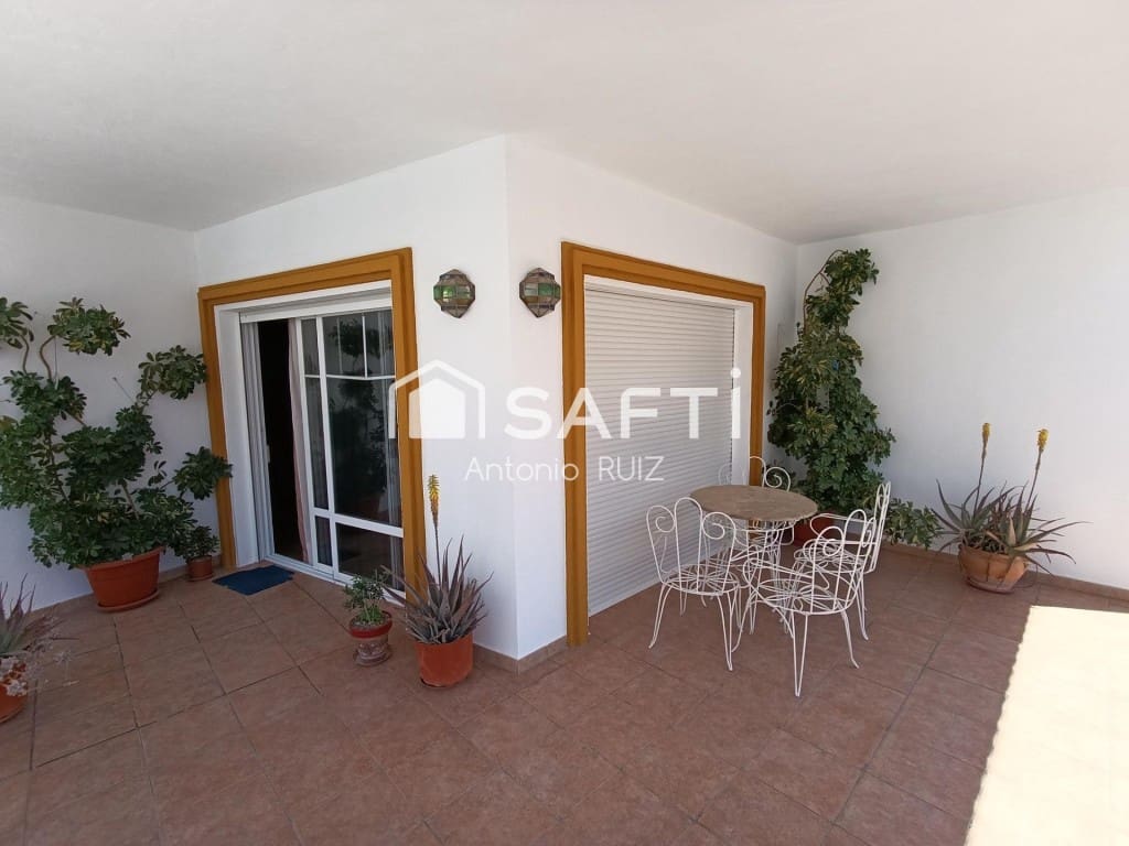 4 soverom Rekkehus til salgs i Quesada med garasje - € 270 000 (Ref: 9595469)