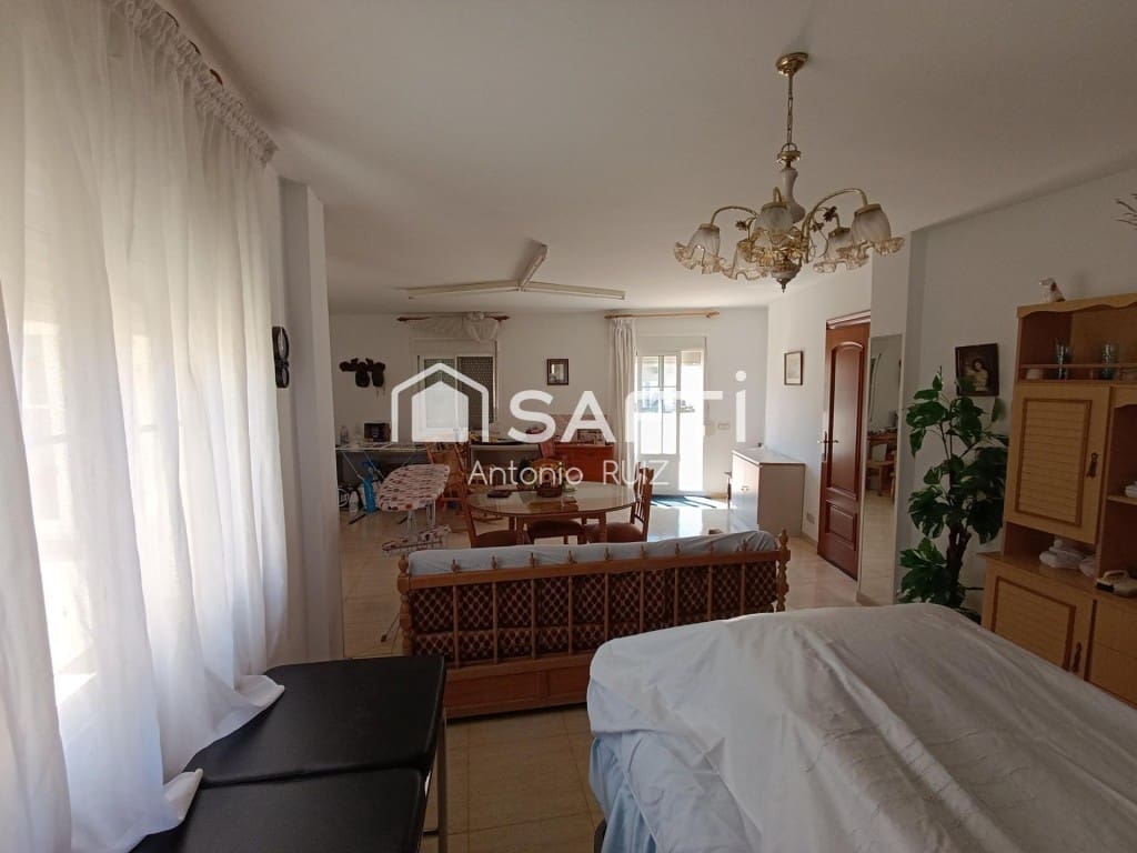 4 soverom Rekkehus til salgs i Quesada med garasje - € 270 000 (Ref: 9595469)