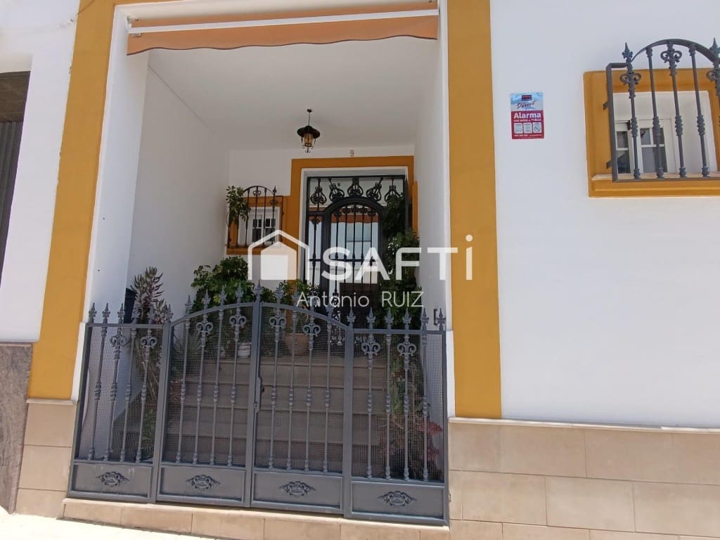 4 soverom Rekkehus til salgs i Quesada med garasje - € 270 000 (Ref: 9595469)