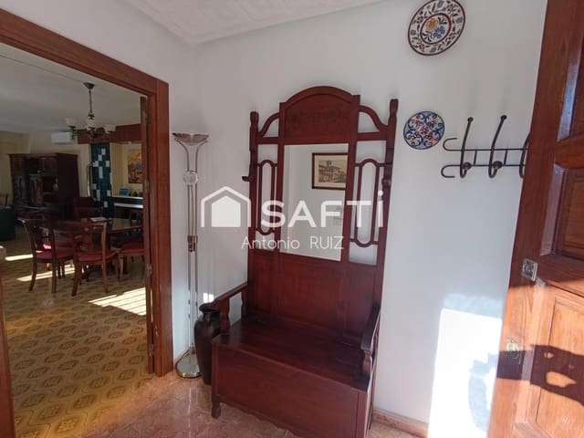 7 Zimmer Finca/Landgut zu verkaufen in Baeza - 265.000 € (Ref: 9595473)