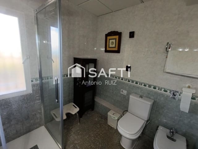 7 Zimmer Finca/Landgut zu verkaufen in Baeza - 265.000 € (Ref: 9595473)