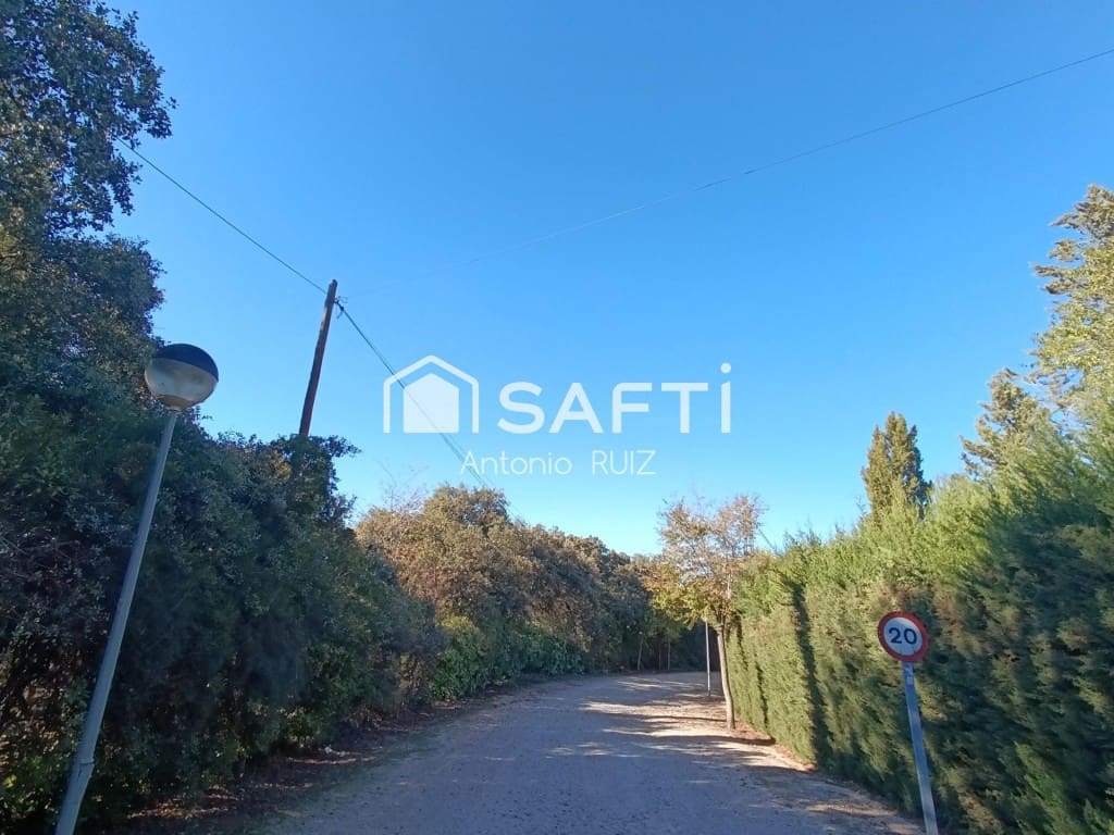 7 bedroom Finca/Country House for sale in Baeza - € 265,000 (Ref: 9595473)