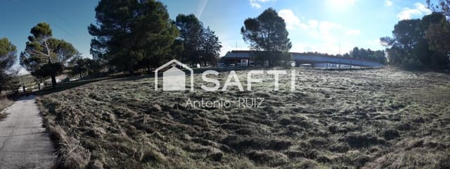 Terre non Aménagée à vendre à Ubeda - 950 000 € (Ref: 9595474)