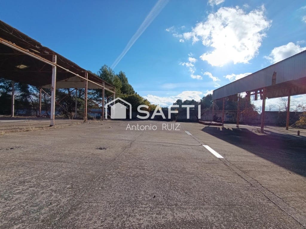 Terre non Aménagée à vendre à Ubeda - 950 000 € (Ref: 9595474)