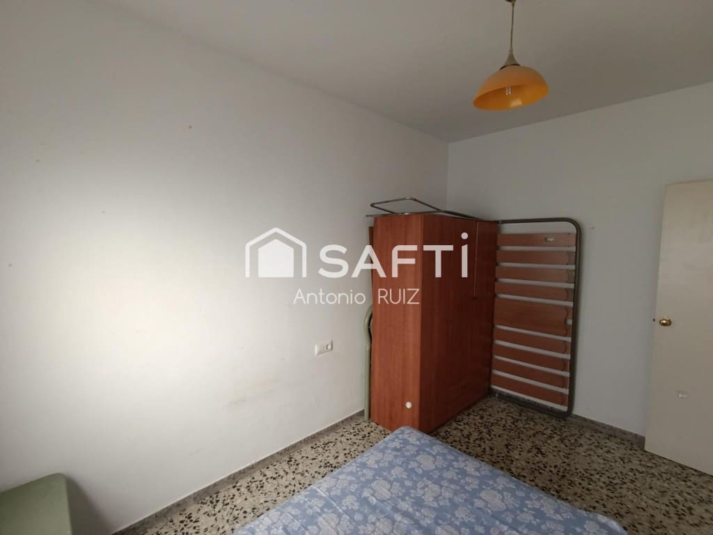 Apartamento de 3 habitaciones en Ubeda en venta - 89.990 € (Ref: 9595475)