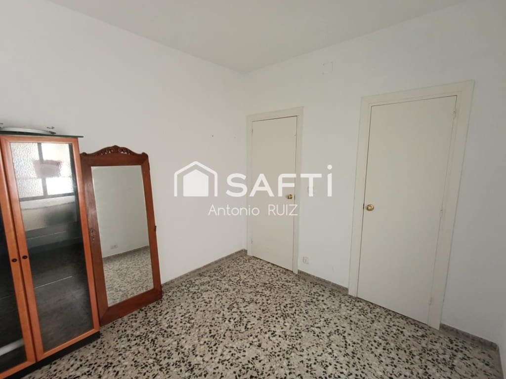 Apartamento de 3 habitaciones en Ubeda en venta - 89.990 € (Ref: 9595475)