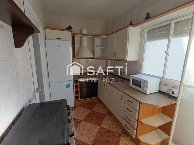 Apartamento de 3 habitaciones en Ubeda en venta - 89.990 € (Ref: 9595475)