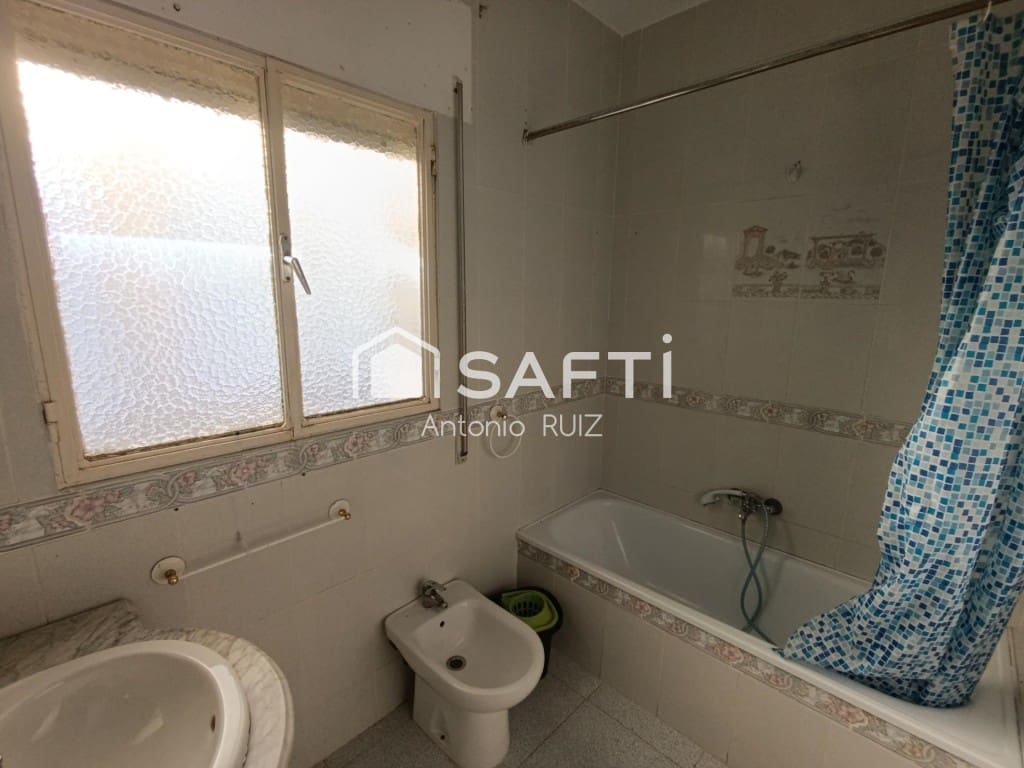 Apartamento de 3 habitaciones en Ubeda en venta - 89.990 € (Ref: 9595475)