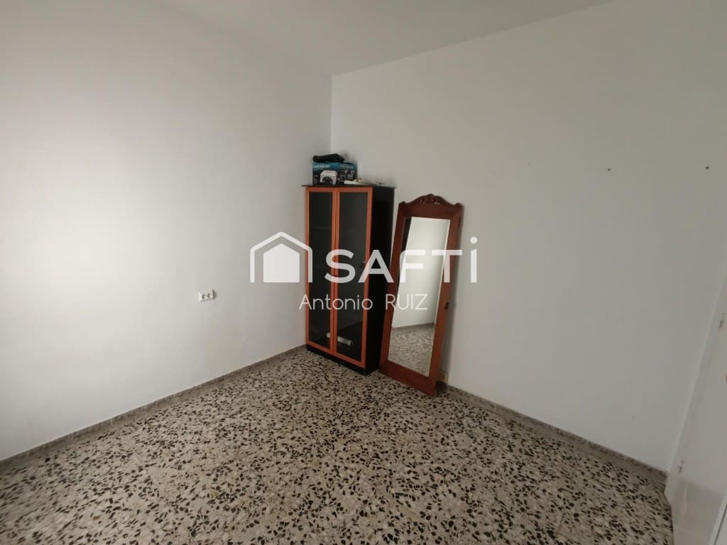 Apartamento de 3 habitaciones en Ubeda en venta - 89.990 € (Ref: 9595475)