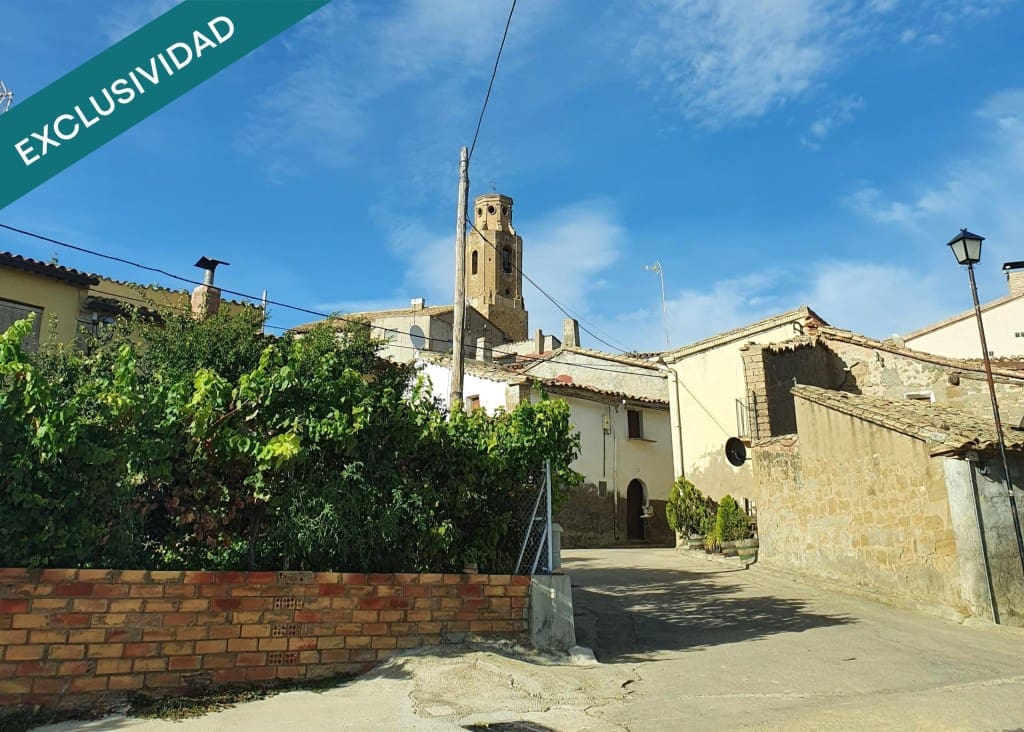 3 bedroom Villa for sale in Casbas de Huesca - € 49,500 (Ref: 9595479)