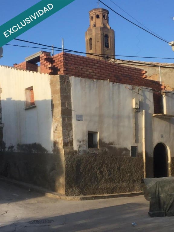 3 bedroom Villa for sale in Casbas de Huesca - € 49,500 (Ref: 9595479)