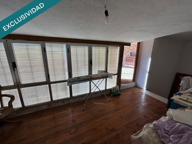 5 soveværelse Finca/Landehus til salg i Riego de la Vega med garage - € 49.500 (Ref: 9595481)