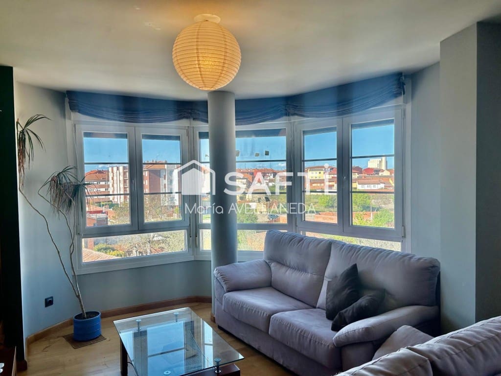 2 bedroom Flat for sale in Valencia de Don Juan with garage - € 88,000 (Ref: 9595482)