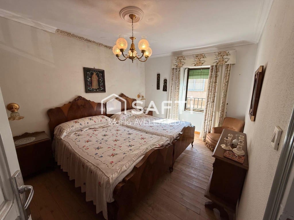 3 soveværelse Finca/Landehus til salg i Villamanan - € 75.000 (Ref: 9595485)