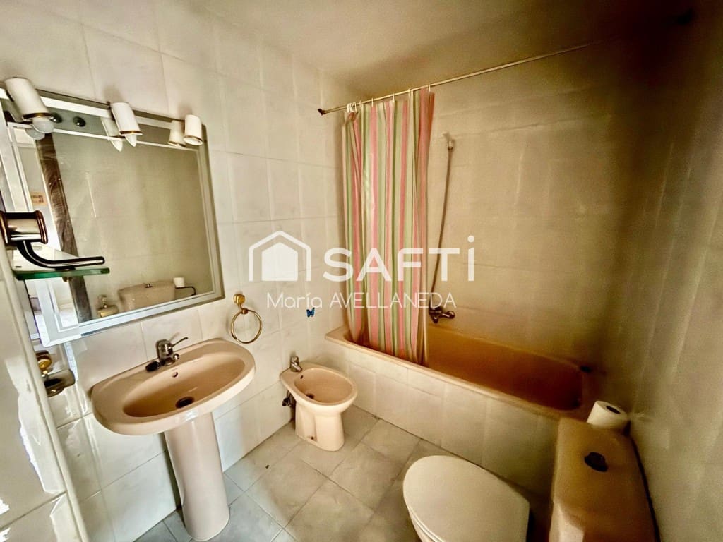 2 soveværelse Lejlighed til salg i Valencia de Don Juan med garage - € 68.000 (Ref: 9595486)