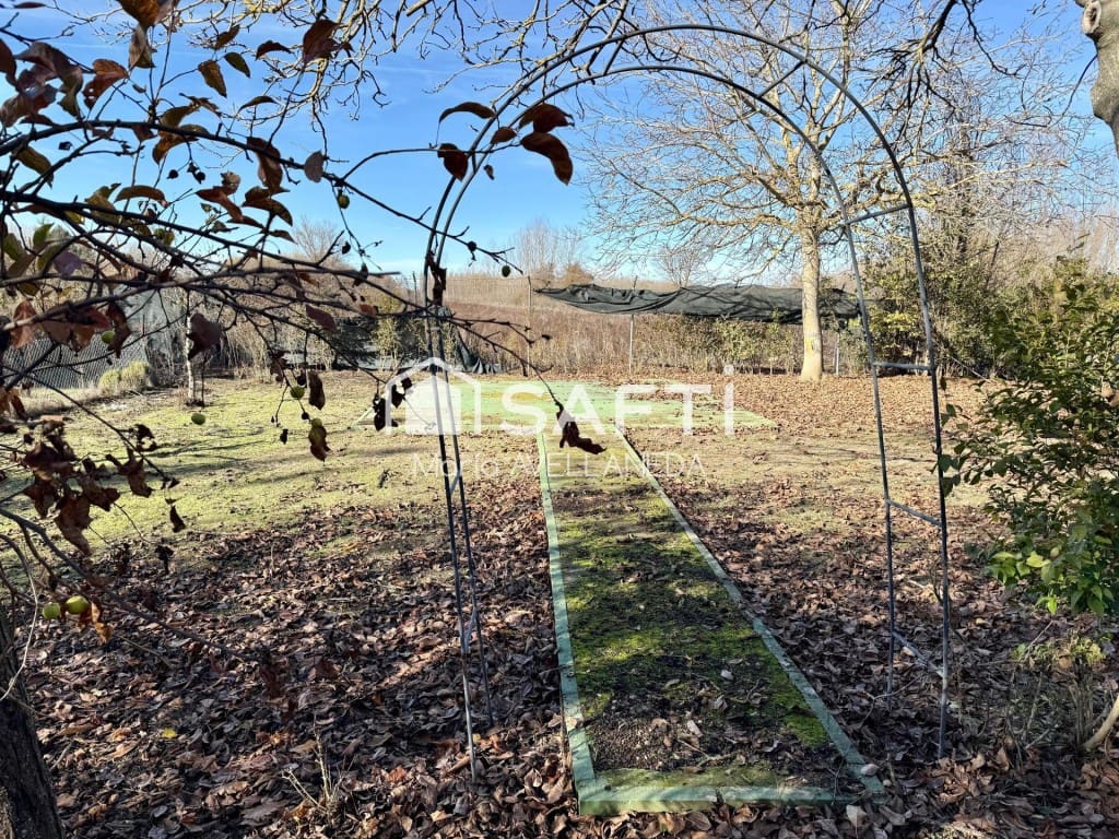 Undeveloped Land for sale in Valencia de Don Juan - € 35,000 (Ref: 9595488)