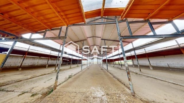 Commercial for sale in Melgar de Arriba with garage - € 190,000 (Ref: 9595490)