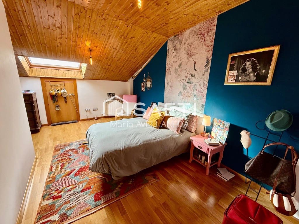 4 chambre Appartement à vendre à Villaquilambre avec garage - 210 000 € (Ref: 9595491)