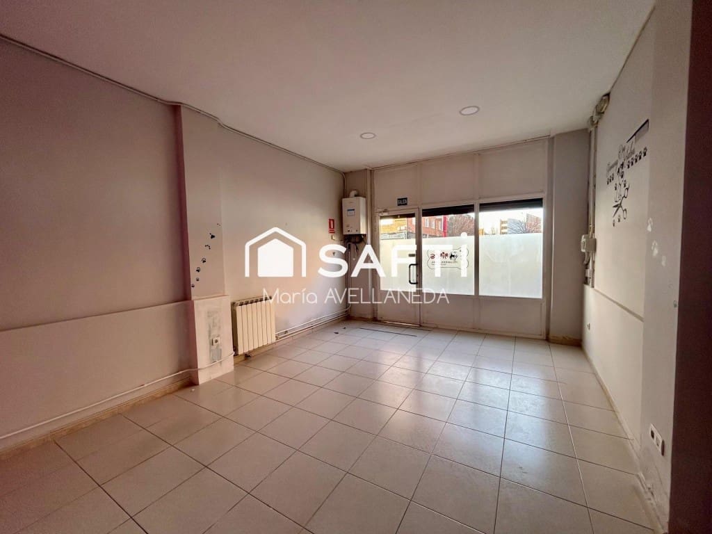 Commercial for rent in San Andres del Rabanedo - € 280 (Ref: 9595492)