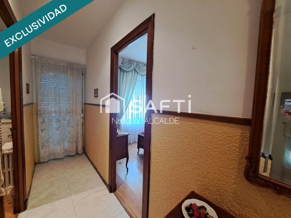 4 bedroom Villa for sale in Ponferrada with garage - € 125,000 (Ref: 9595495)