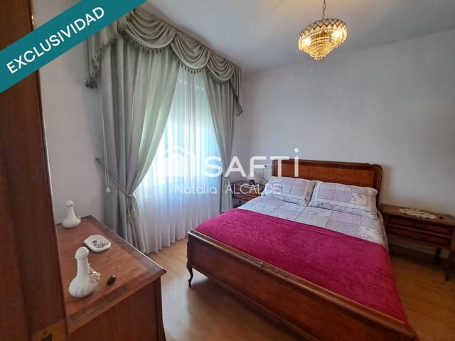 4 Zimmer Villa zu verkaufen in Ponferrada mit Garage - 125.000 € (Ref: 9595495)