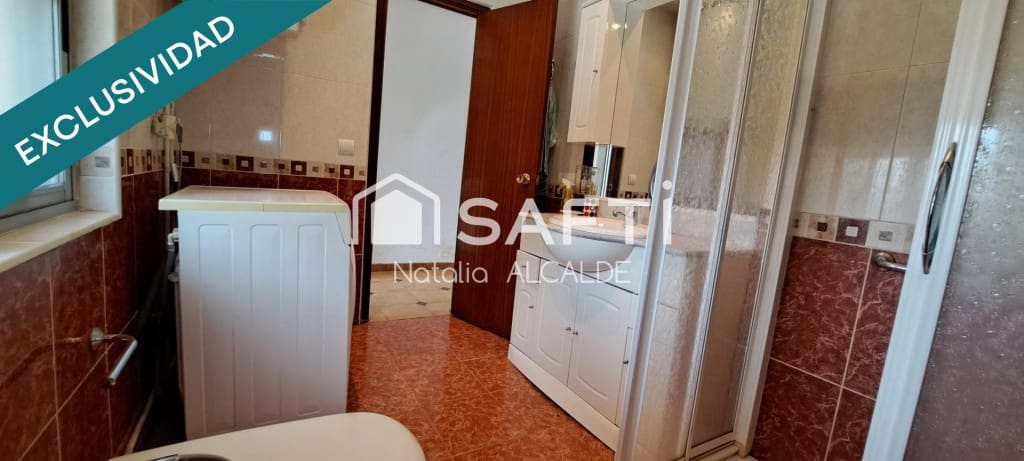 4 bedroom Villa for sale in Ponferrada with garage - € 125,000 (Ref: 9595495)