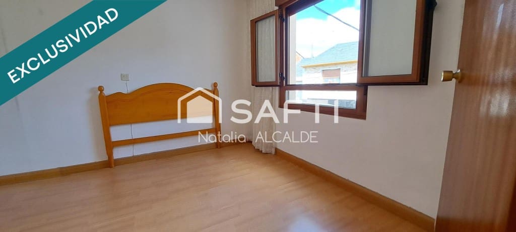 4 bedroom Villa for sale in Ponferrada with garage - € 125,000 (Ref: 9595495)