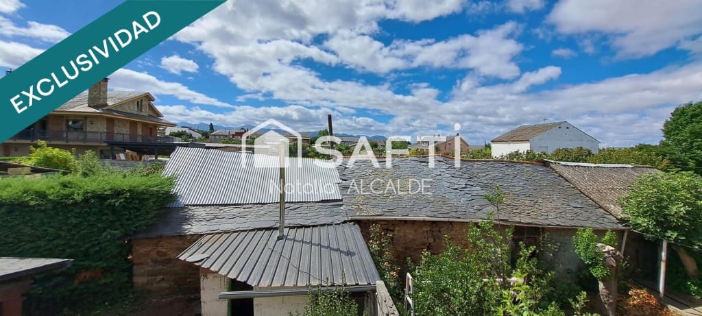 4 bedroom Villa for sale in Ponferrada with garage - € 125,000 (Ref: 9595495)