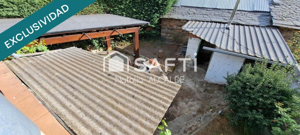 4 bedroom Villa for sale in Ponferrada with garage - € 125,000 (Ref: 9595495)