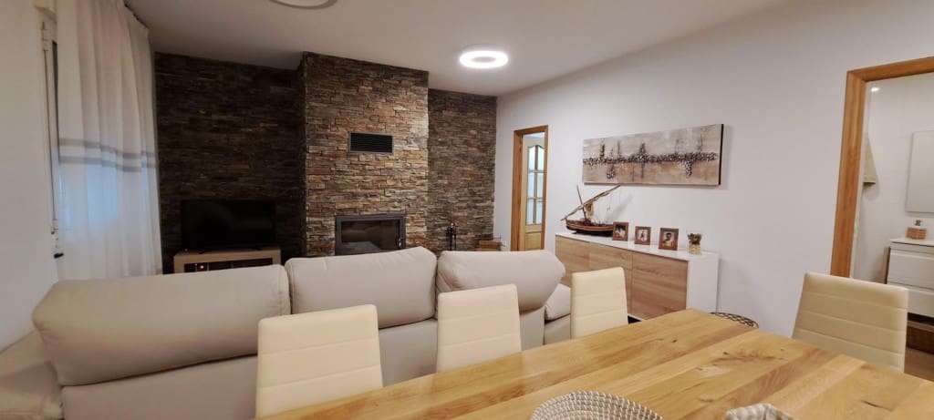 Chalet de 2 habitaciones en Ponferrada en venta con piscina - 290.000 € (Ref: 9595496)