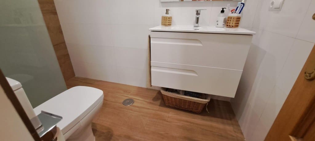 Chalet de 2 habitaciones en Ponferrada en venta con piscina - 290.000 € (Ref: 9595496)