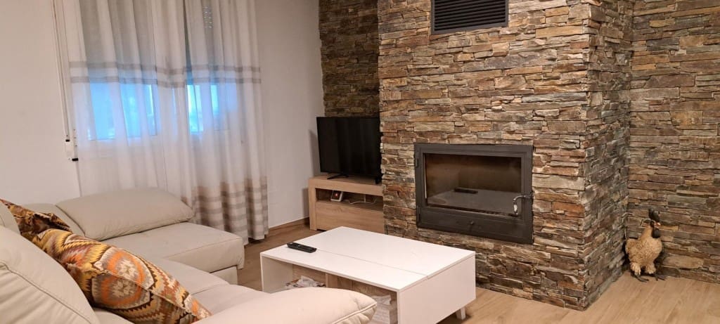 Chalet de 2 habitaciones en Ponferrada en venta con piscina - 290.000 € (Ref: 9595496)