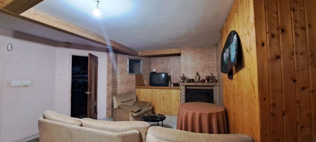 Chalet de 7 habitaciones en San Andres de Montejos en venta - 395.000 € (Ref: 9595499)