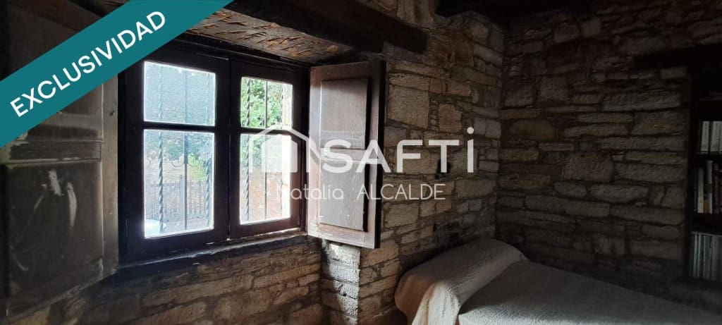 6 bedroom Finca/Country House for sale in Arganza - € 187,000 (Ref: 9595503)